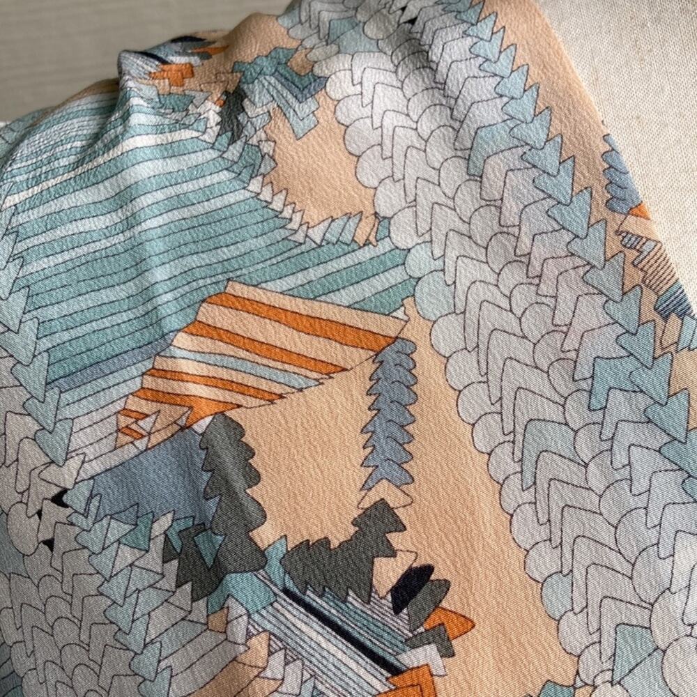 Tucker Silk Geometric Print V neck Dress - Picture 2 of 13